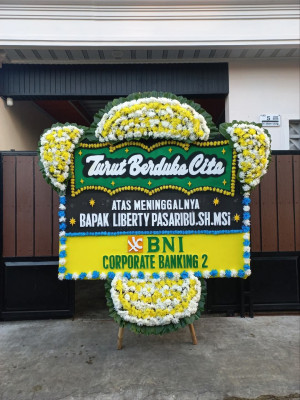 Papan Bunga Duka di Sendana